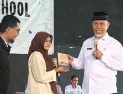 Gubernur Sumbar Buka Peradi Goes To School Seri ke-7 di SMKN 7 Padang