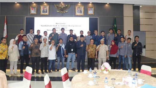 Mahyeldi Terima Serikat Pekerja Aqua Grup Solok