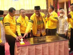 Gubernur Sumbar Dampingi Menpora Resmikan Lapangan Atletik Standar Nasional Pertama di Luar Jawa