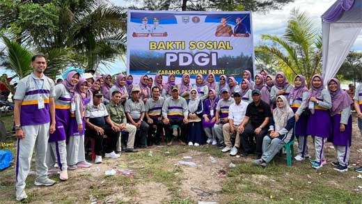 PDGI Cabang Pasaman Barat Bakti Sosial Jaga Kesehatan Gigi dan Mulut di Sikabau 1 Bakti Sosial Jaga Kesehatan Gigi dan Mulut di Sikabau