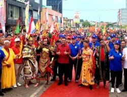 Masyarakat Sambut Antusias Pawai Tatung Batam-Kepri 2022