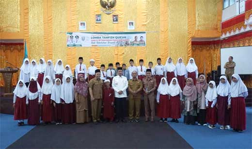 Pemkab Pasbar Gelar Lomba Tahfiz Qur'an Tingkat SD dan SMP 1 Pemkab Pasbar Gelar Lomba Tahfizh Qur'an Tingkat SD dan SMP