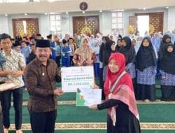 Ratusan Putra Putri Padang Panjang Terima Anugerah Hafiz Baznas