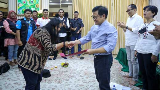 Ratusan Buruh Geruduk Rumah Dinas Cak Imin, Ada Apa? 1 Ratusan Buruh di Rumah Dinas Cak Imin