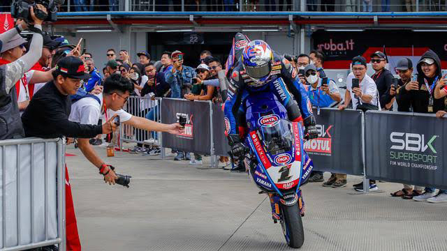 Penonton Sirkuit Mandalika Lampaui Donnington, Begini Kata Erick Thohir 1 Penonton Sirkuit Mandalika Lampaui Donnington
