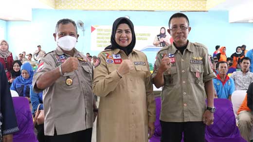 Bunda Tagana Kepri Minta Pilar Sosial Waspada, Siaga dan Sigap Hadapi Bencana 1 Hj. Dewi Kumalasari Ansar menghadiri kegiatan Temu Ramah Pilar-Pilar Sosial Forum Komunikasi Tagana Provinsi Kepri