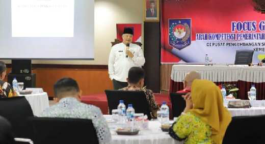 Zul Elfian Umar saat FGD di Baso