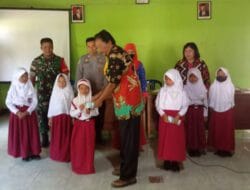 Pemdes Seborokrapyak Pelopori Program Bantuan Beasiswa Anak Berprestasi dan Kurang Mampu