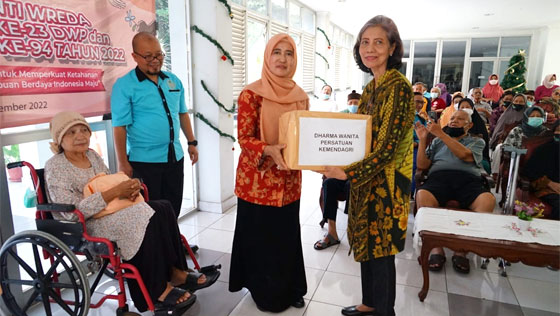 DWP Kemendagri Gelar Baksos di Panti Wreda Cibubur 1 Baksos di Panti Wreda Cibubur