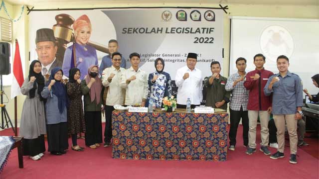 Sekolah Legislatif