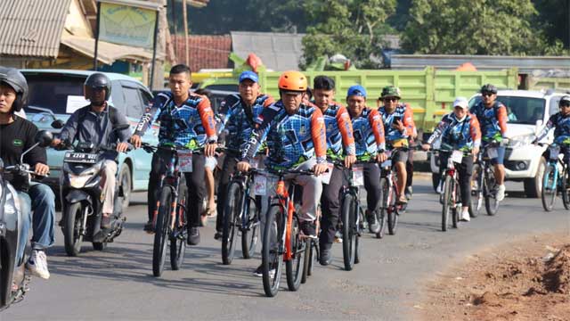 Sekjen Gerindra Gowes Bareng Ribuan Rakyat Jonggol, Dihadiri Ketua DPRD Jabar 1 Gerindra-Gowes-Bareng-Ribuan-Rakyat-Jonggol