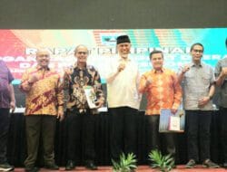 Gubernur Sumbar Pimpin Rapat Evaluasi OPD Akhir 2022