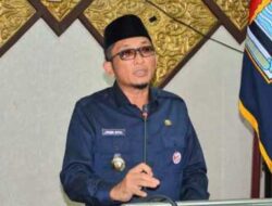 Rapat Paripurna DPRD Kota Padang, Walikota Hendri Septa Sampaikan 3 Ranperda Inisiatif Pemko