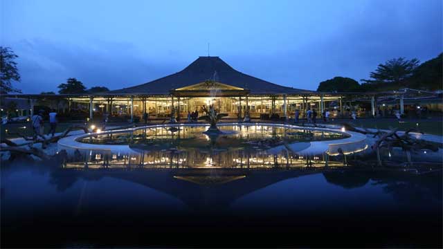 Istana-Pura-Mangkunegaran-Surakarta