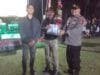 Kapolsek Luhak Serahkan Trofi Turnamen Sepak Bola di Nagari Batu Payuang