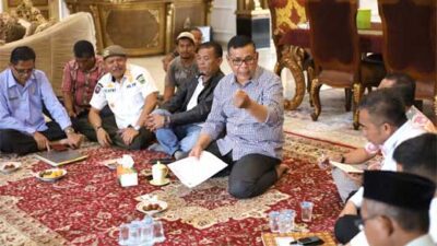 Karyawan PT Tirta Investama yang Di-PHK Kembali Mengadu kepada Bupati Solok