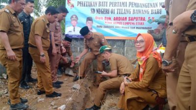 Warga Antusias Sambut Kunker Wakil Bupati Lampung Utara Di Bungamayang