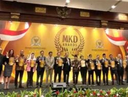 Dianugerahi MKD Award, Guspardi Gaus: Ini untuk Masyarakat Sumbar 2