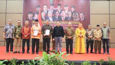 Gubernur Sumbar Hadiri Seminar Dan Orasi Kebudayaan Indonesia