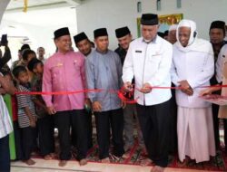 Gubernur Mahyeldi Resmikan Masjid Al Furqon Di Simpang Tigo Banda Luruih Aia Pacah