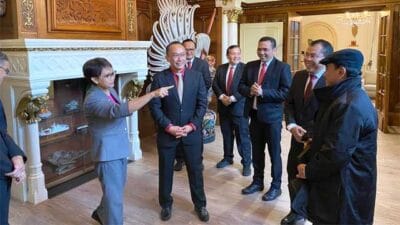 Agar Lancar dan Mudah, Menlu Lantik 128 Pejabat Pencatatan Sipil Luar Negeri