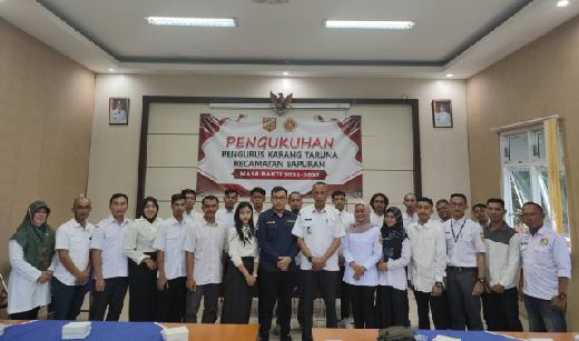 Kukuhkan Pengurus Karang Taruna