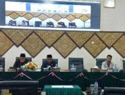 Rapat Paripurna Penyampaian Pendapat Akhir Fraksi, DPRD Kota Padang Setujui APBD TA 2023 Sebesar Rp 2,5 Triliun