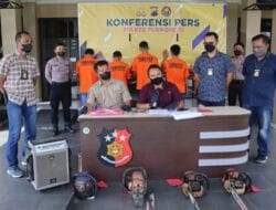 Polisi Tahan Tersangka Pembalak Hutan Perkebunan Perhutani di Bumisari Purworejo