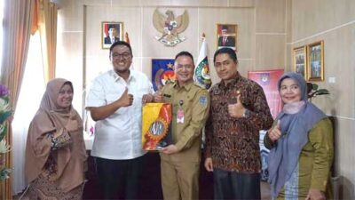 Wabup Tanah Datar Konsultasi Dan Audiensi Ke Balai Pemerintahan Desa Di Lampung