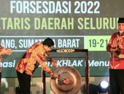 Sekjen Kemendagri Buka Rakernas Forsesdasi 2022 di Padang