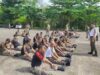 Syofrion M sedang berikan pengarahan