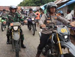 Jelang Malam Tahun Baru, TNI Polri di Yapen Patroli Show of Force