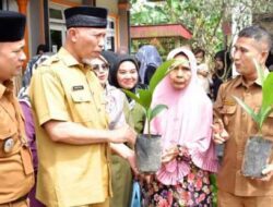 Warga Kampuang Tangah Terima Bantuan Pemprov Sumbar