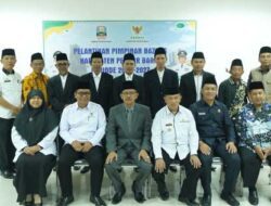 Bupati Agus Istiqlal Lantik 5 Pimpinan Baznas Pesisir Barat