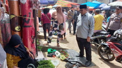 Bupati Pasaman Tinjau Pasar Kumpulan