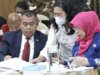 Bustami Zainudin didampingi Anggota Emma Yohanna