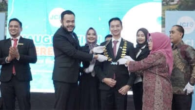 Wako Padang Panjang Hadiri Inaugurasi JCI West Sumatera 2023 di Kantor Gubernur
