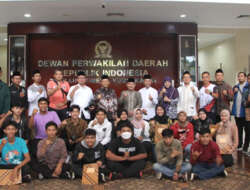 Senator Gus Hilmy Bersama Para Juara Kontingen Yogyakarta Di Porseni Nu 2023