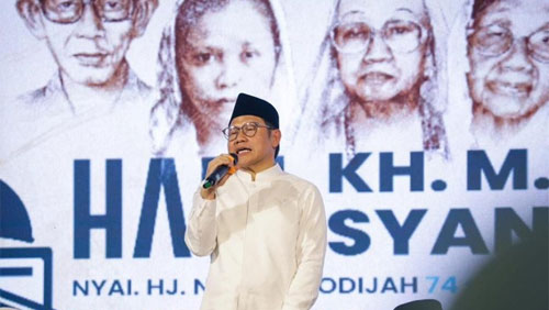 Gus Muhaimin Ajak Nahdliyin Jadikan 1 Abad NU Momentum Penguatan 1 Gus Muhaimin saat menyampaikan Refleksi Sejarah NU pada Haul ke-44 KH Bisri Syansuri di Pondok Pesantren Mambaul Ma’arif Jombang, Jawa Timur