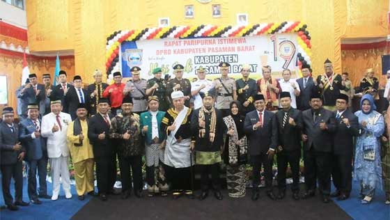 Audy Joinaldy hadiri HUT Pasaman Barat ke-19