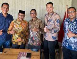 Haji Uma bersama Petinggi Bank Syariah Indonesia Regional Aceh