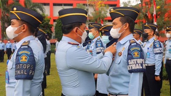 Kanwil Kemenkumham DKI Tingkatkan Pelaksanaan Tugas dan Fungsi Pemasyarakatan 1 Apel Pengukuhan Satuan Operasional Kepatuhan Internal Pemasyarakatan (Satops Patnal PAS) Tahun 2023 di Rumah Tahanan Negara (Rutan) Kelas I Cipinang
