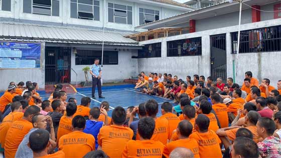 Jonli Oswan Beri Arahan