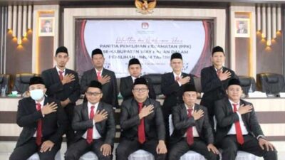 Ketua KPU Way Kanan Lantik 75 Anggota PPK
