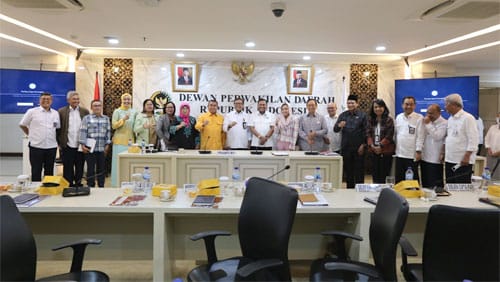 Komite II DPD RI Keluhkan Minimnya Infrastruktur di Daerah ke Kementerian PUPR 1 Komite II DPD RI melakukan rapat kerja dengan Kementerian Pekerjaan Umum dan Perumahan Rakyat
