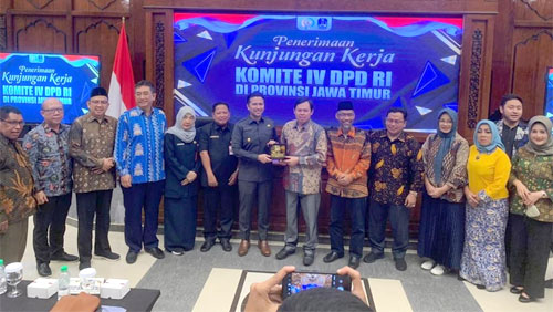 Komite IV DPD RI melaksanakan kegiatan kunjungan kerja (Kunker) dalam rangka penyusunan Daftar Inventarisasi Masalah (DIM) usulan RUU perubahan atas Undang-Undang Nomor 1 Tahun 2016 tentang Penjaminan ke Jawa Timur