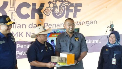 Wagub Sumbar Lombakan Percepatan Vaksin PMK Antar Dinas Peternakan 1 Wakil Gubernur Sumatera Barat, Audy Joinaldy saat Kick Off Pengendalian dan Penanggulangan PMK Nasional Tahun 2023