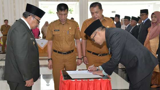 Pemkab Agam laksanakan mutasi dan rotasi