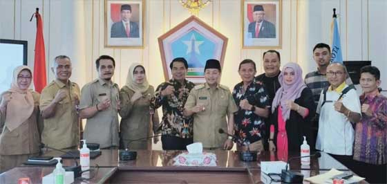 Sutiaji Pesankan Ini kepada Wasto, Caretaker KONI Kota Malang 1 Pengurus KONI Kota Malang audiensi dengan Wali Kota Sutiaji