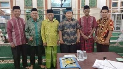Pembubaran dan Pembentukan Pengurus Mushalla Riyadatul Amal Lancar
